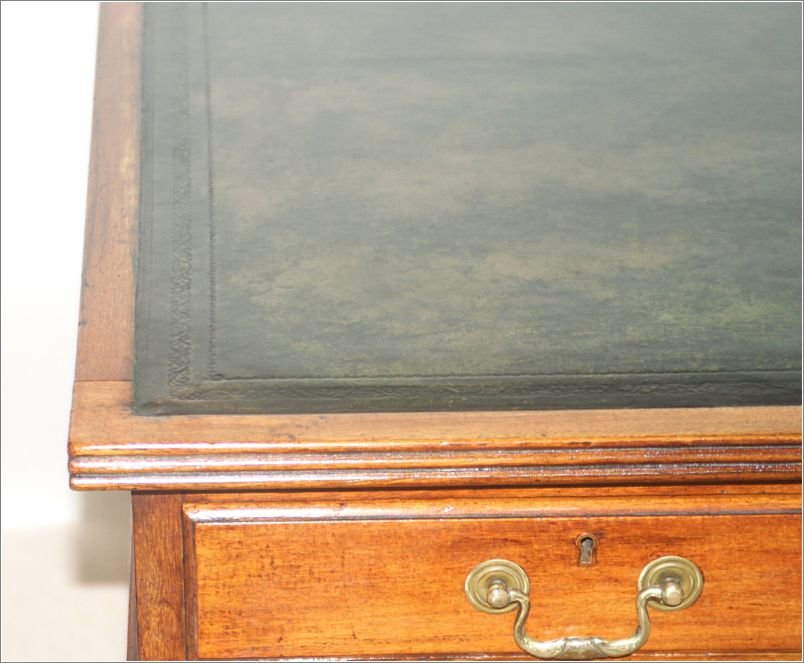 2029 Top Corner Detail